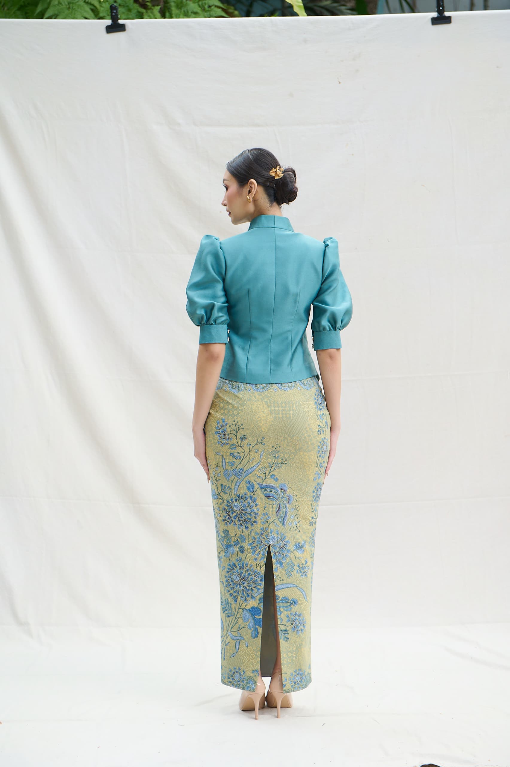 Coral Floral Kebaya